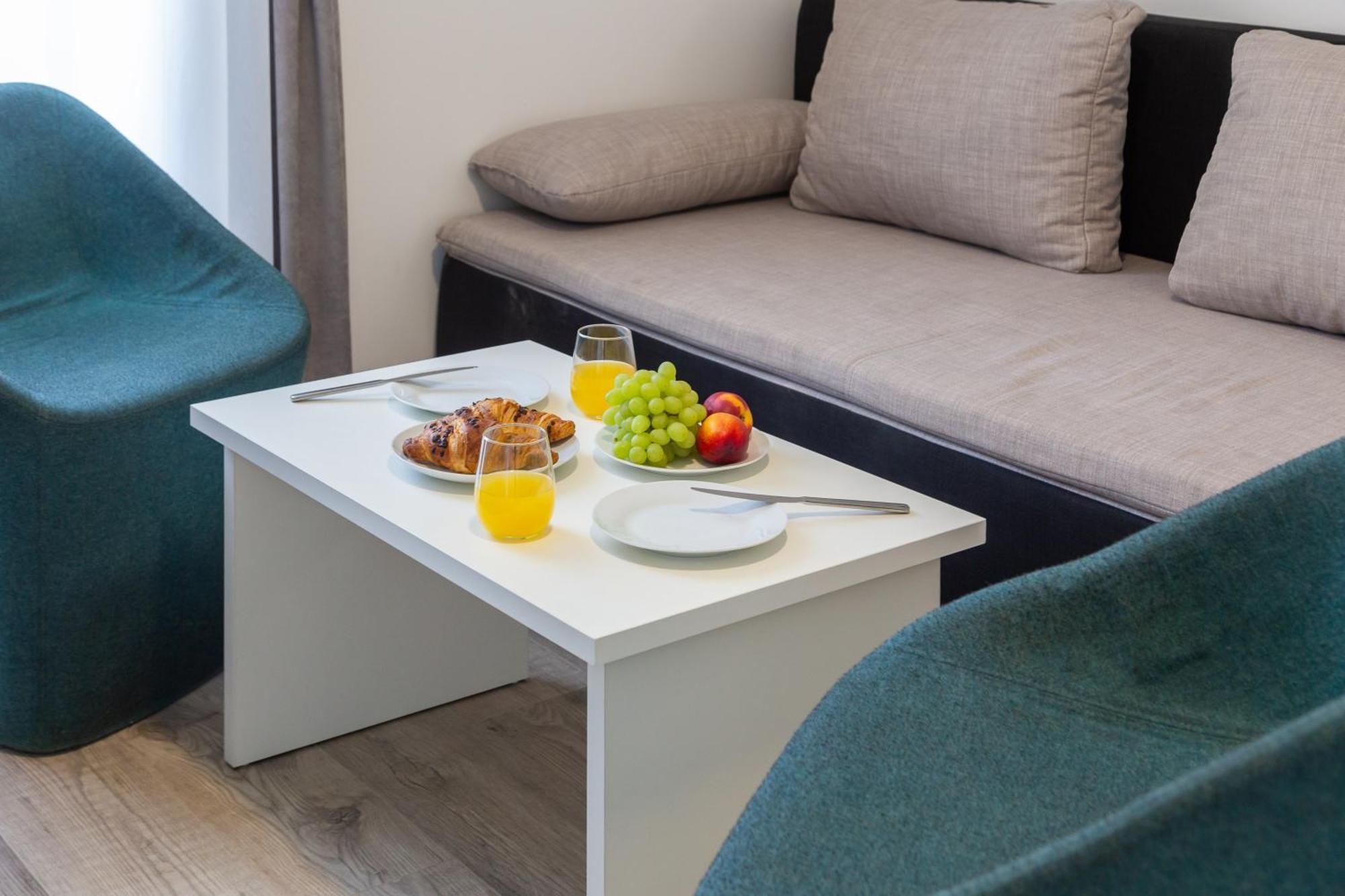 Beachfront Apartments Providenca With Free Parking Makarska Extérieur photo