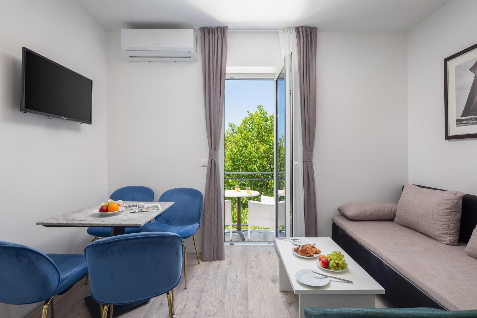 Beachfront Apartments Providenca With Free Parking Makarska Extérieur photo