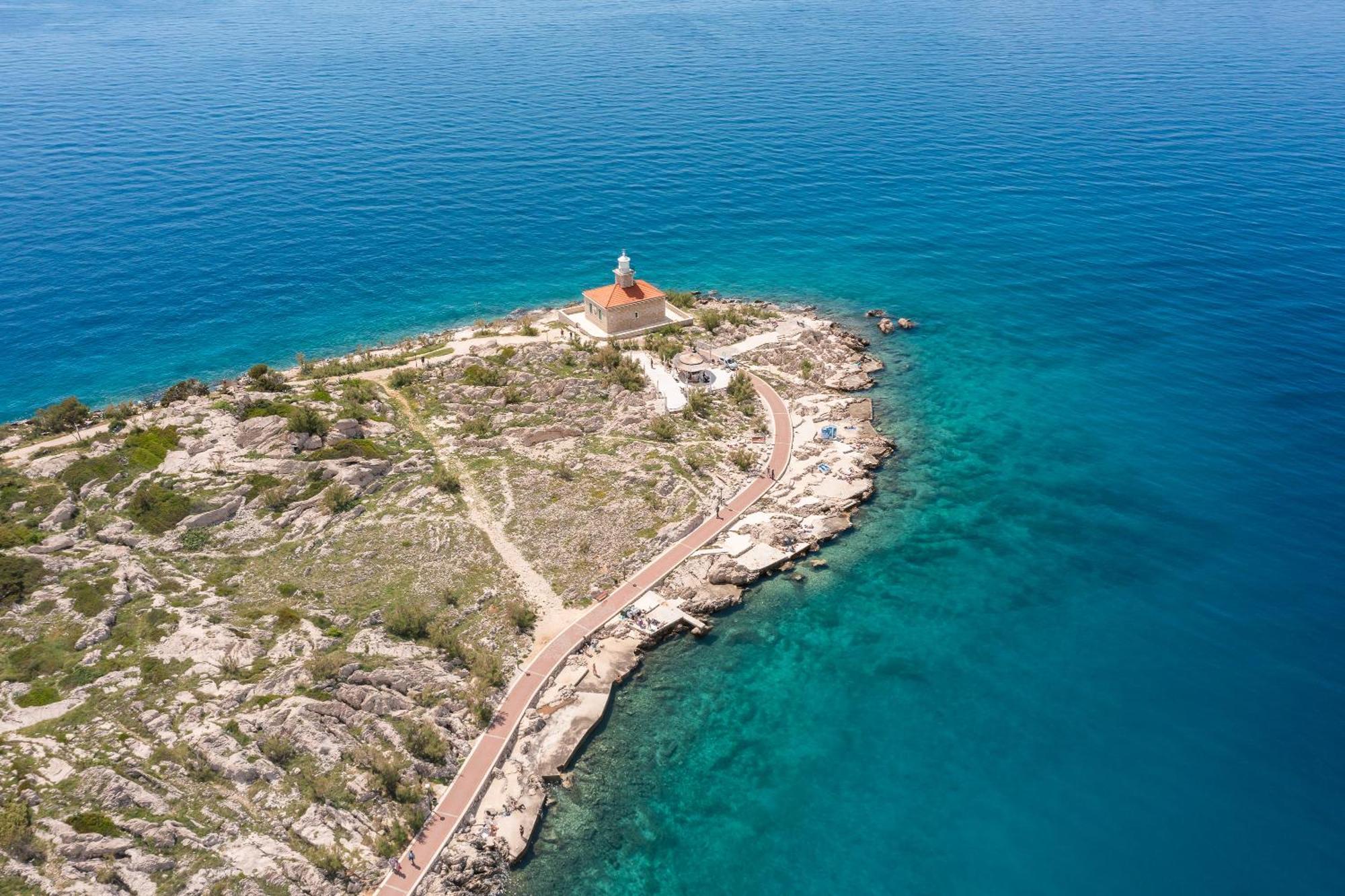 Beachfront Apartments Providenca With Free Parking Makarska Extérieur photo