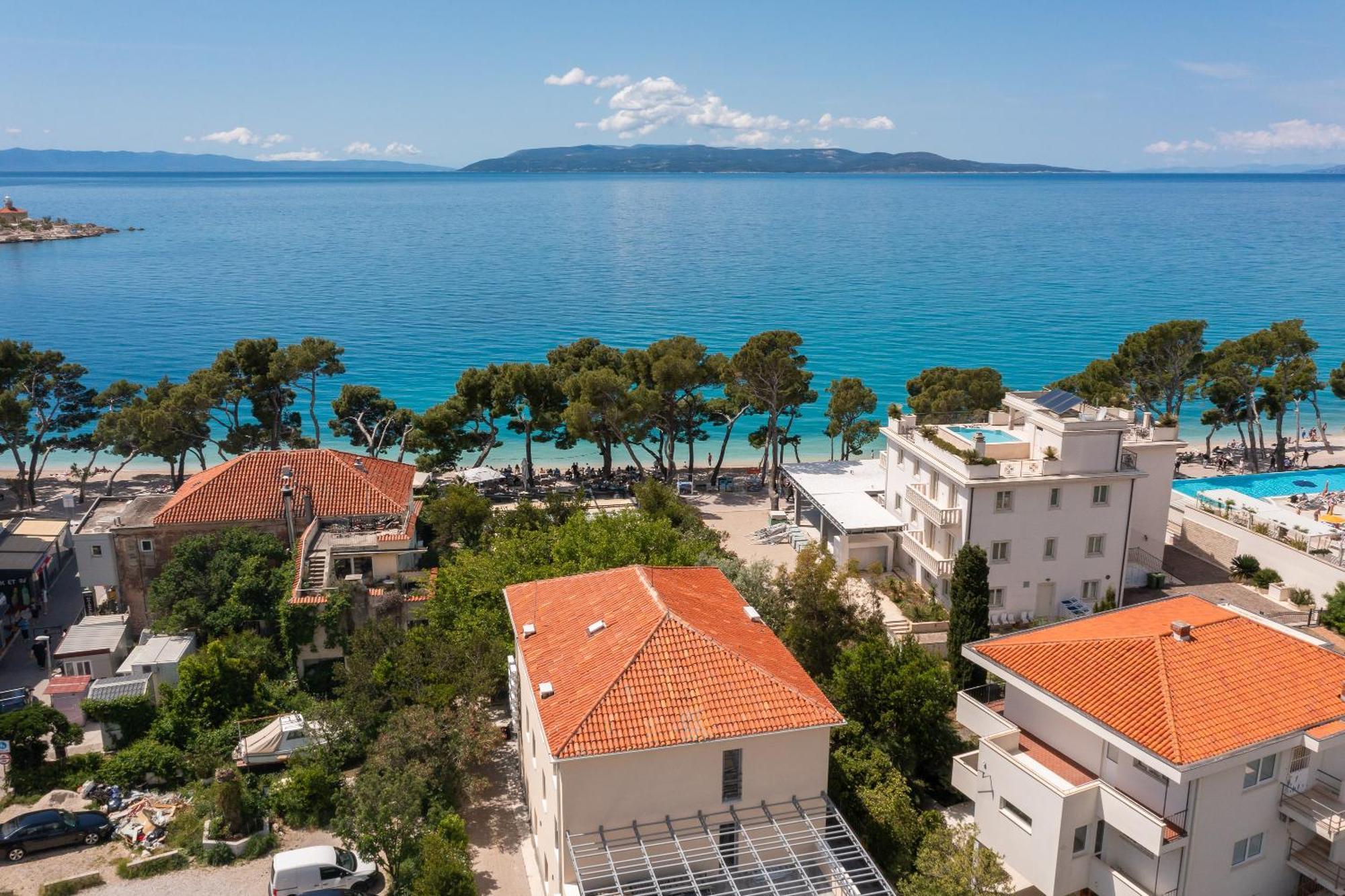 Beachfront Apartments Providenca With Free Parking Makarska Extérieur photo