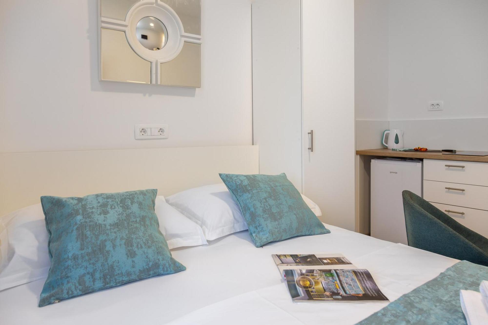 Beachfront Apartments Providenca With Free Parking Makarska Extérieur photo