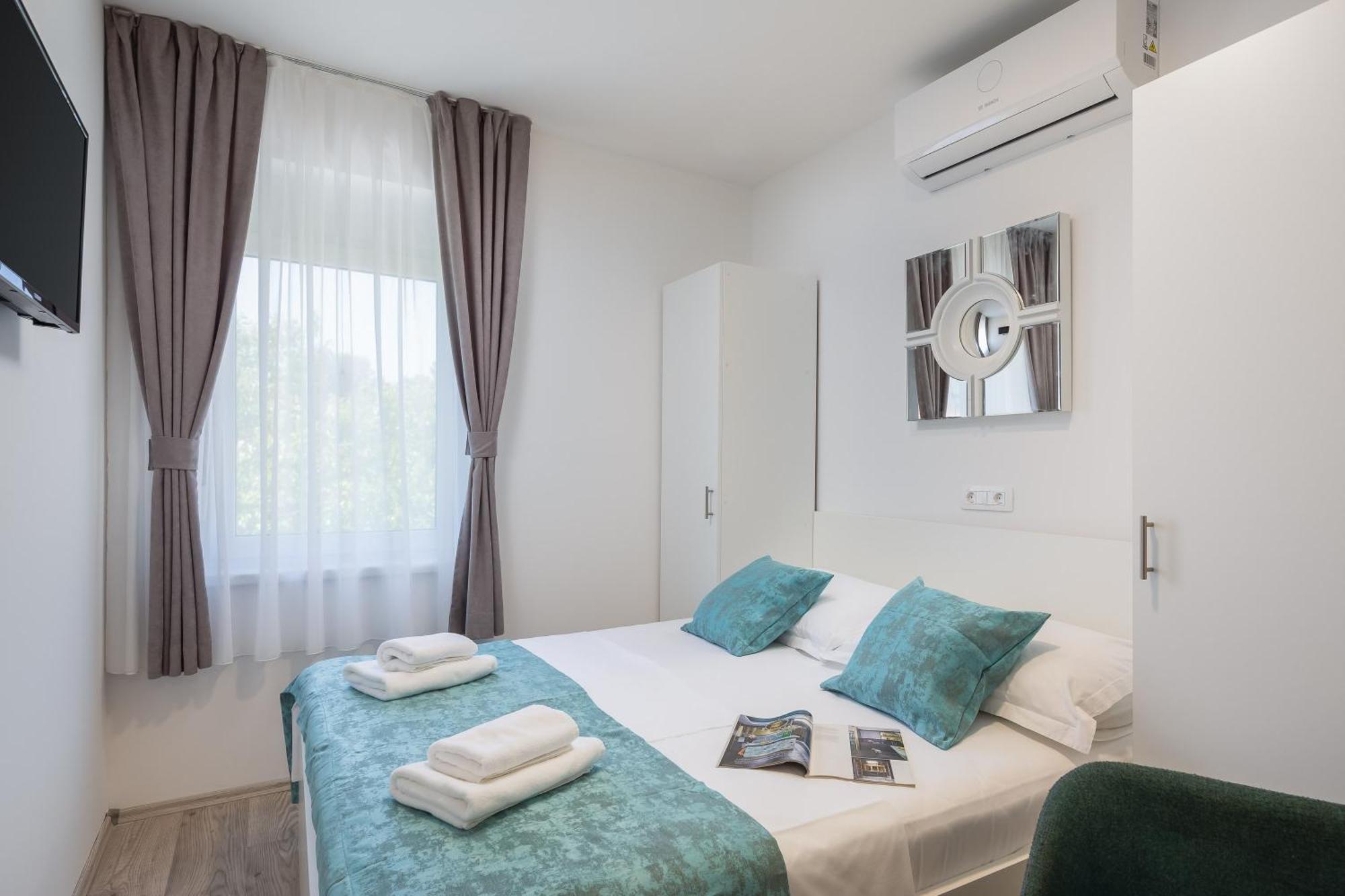 Beachfront Apartments Providenca With Free Parking Makarska Chambre photo