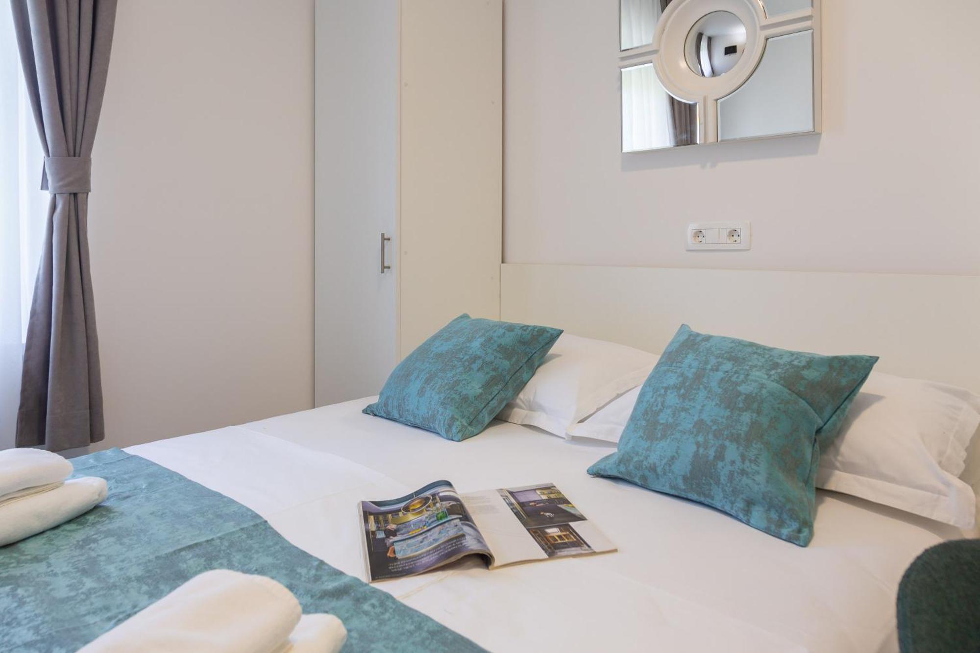 Beachfront Apartments Providenca With Free Parking Makarska Chambre photo