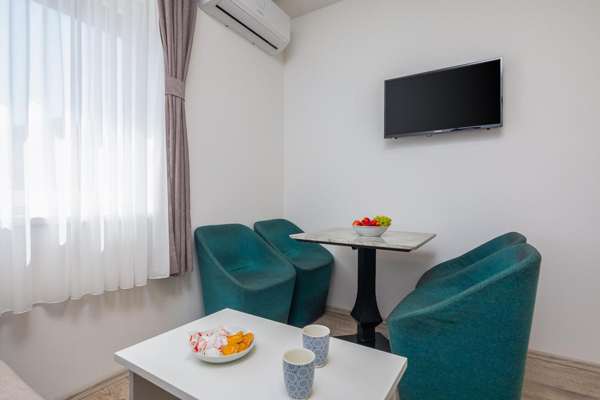 Beachfront Apartments Providenca With Free Parking Makarska Extérieur photo