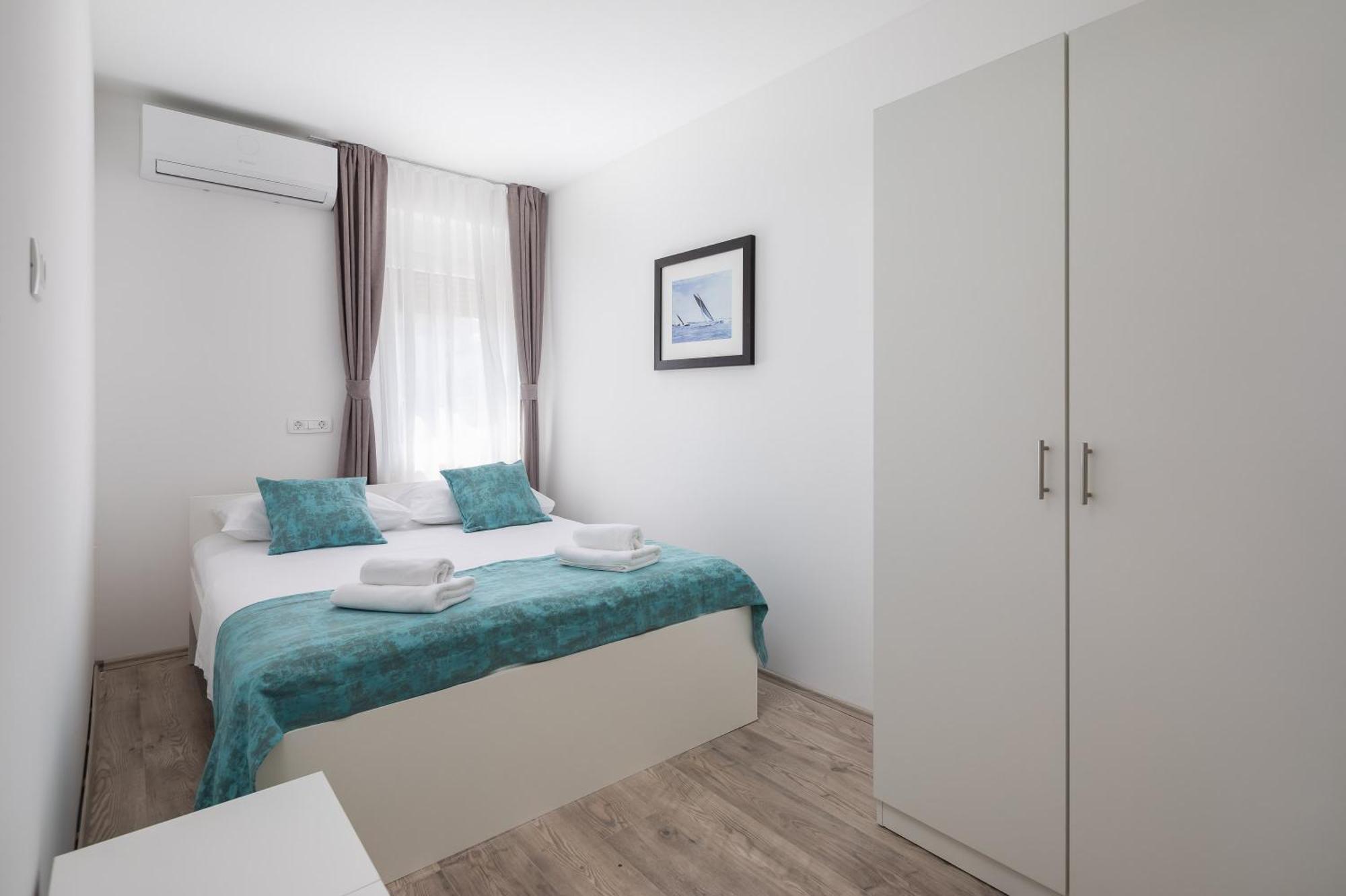 Beachfront Apartments Providenca With Free Parking Makarska Extérieur photo