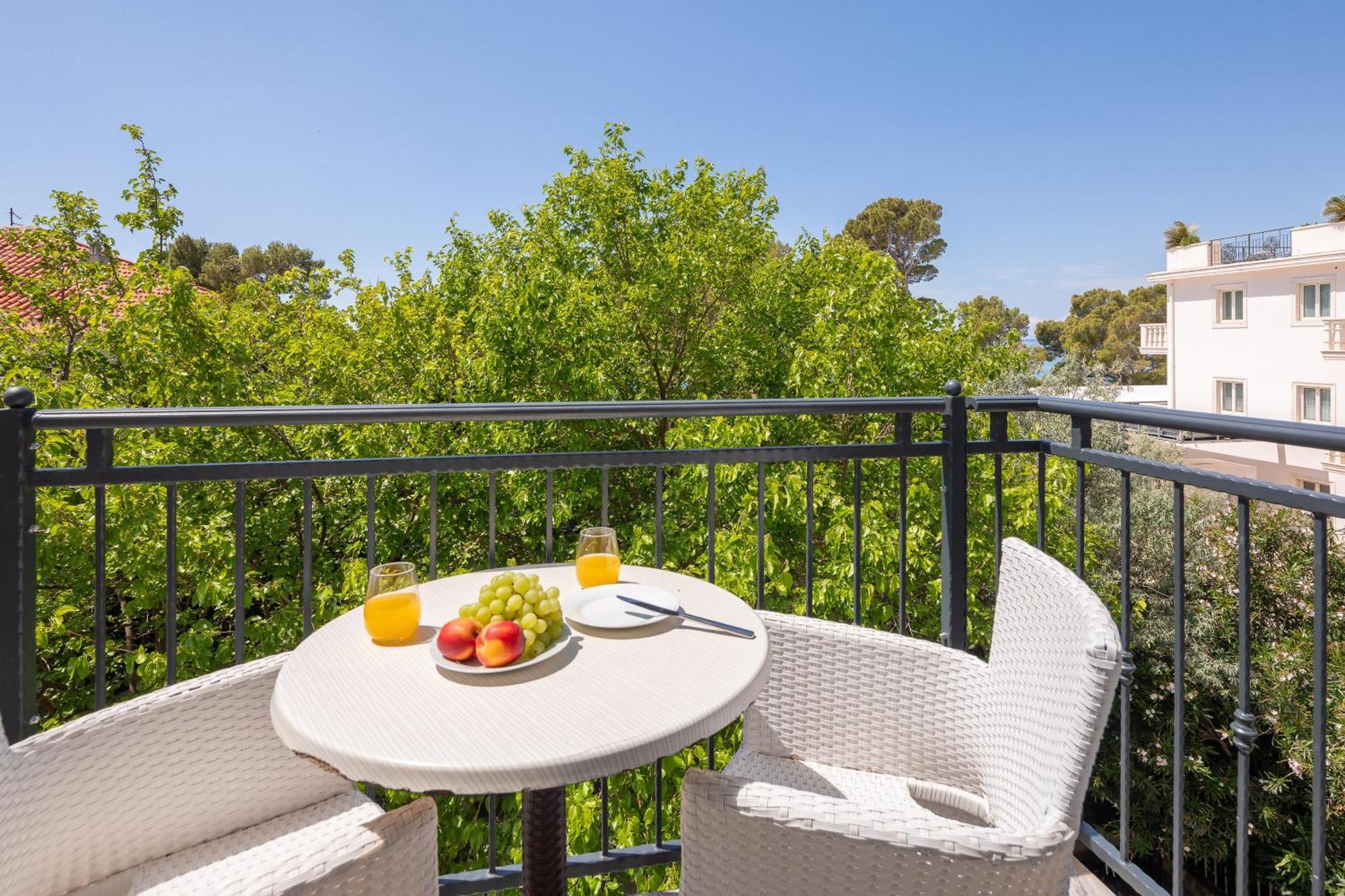 Beachfront Apartments Providenca With Free Parking Makarska Chambre photo