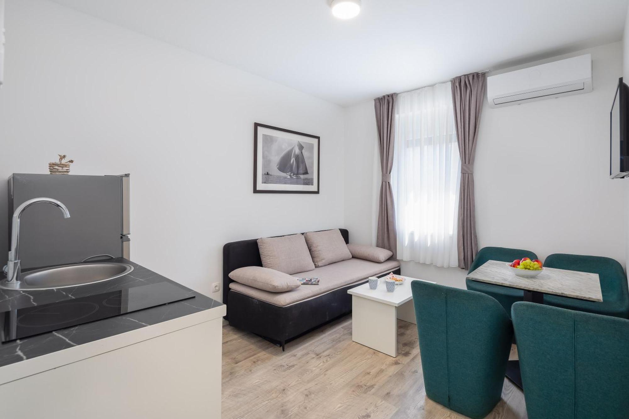 Beachfront Apartments Providenca With Free Parking Makarska Extérieur photo